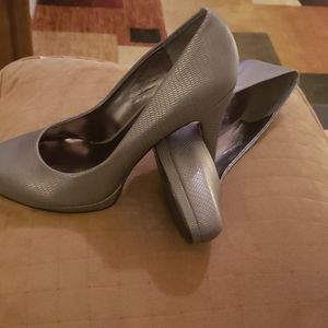 Silver Nine west pumps